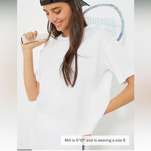 TNUCK SPORT

White Cropped Ryan Boyfriend Tee